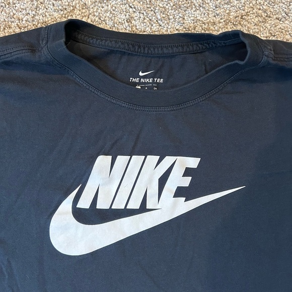 The Nike Tee cropped oversized cotton short sleeve T shirt. EUC. Soft & stretchy - Picture 3 of 8